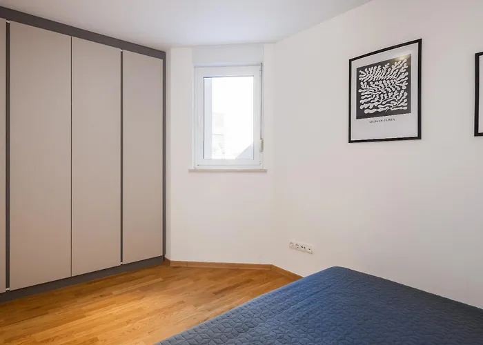 Lasta - Private Parking X2 Daire *