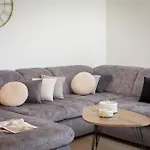 Lasta - Private Parking X2 Appartement