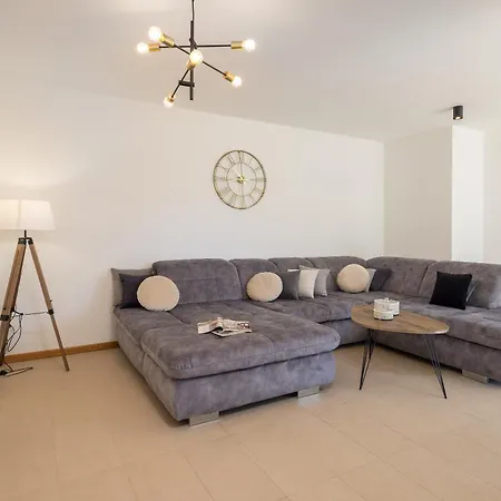 Apartman Lasta - Private Parking X2