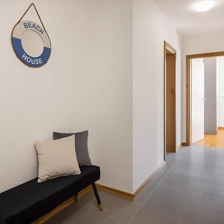 Lasta - Private Parking X2 Daire Makarska