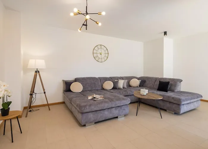 Appartement Lasta - Private Parking X2